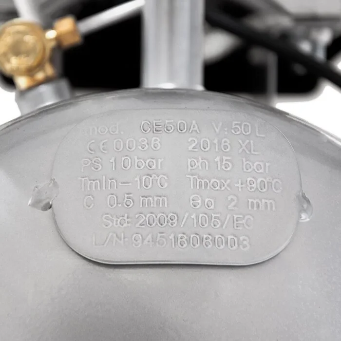 Компресор повітряний двоциліндровий Sigma 7043721, 50 л, 2.5 кВт, 455 л/хв, 10 бар